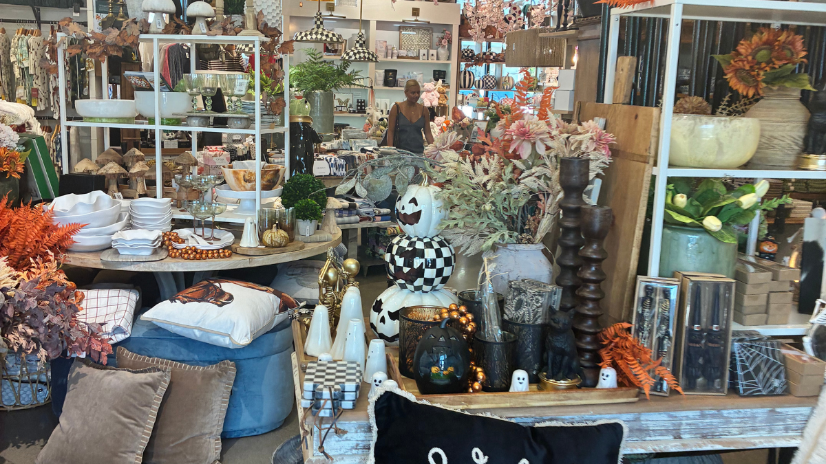 Hallstrom Home storefront on South Settler Drive in Ridgefield